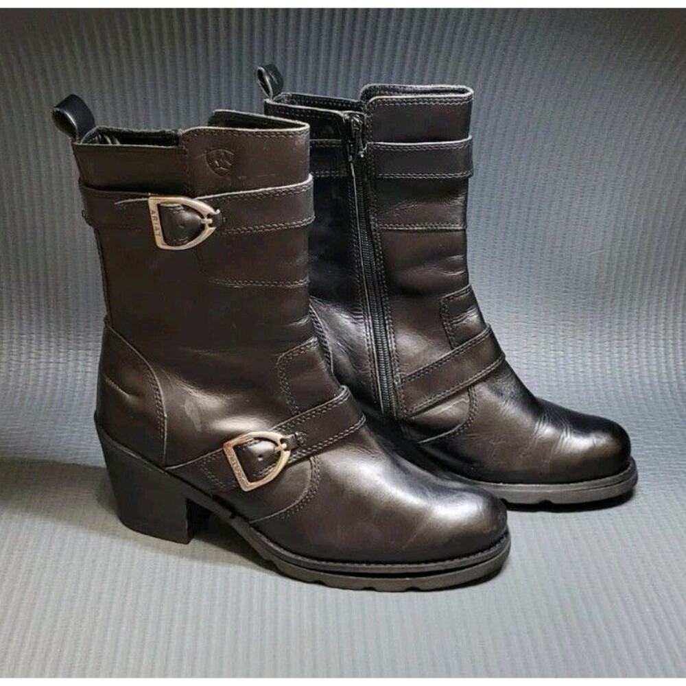 Women's 7.5 B Ariat 20503 Black Leather Motorcycle Boots Silver Buckles Riding